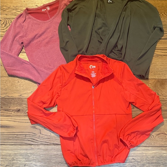 ZYIA Lot! - Picture 3 of 10